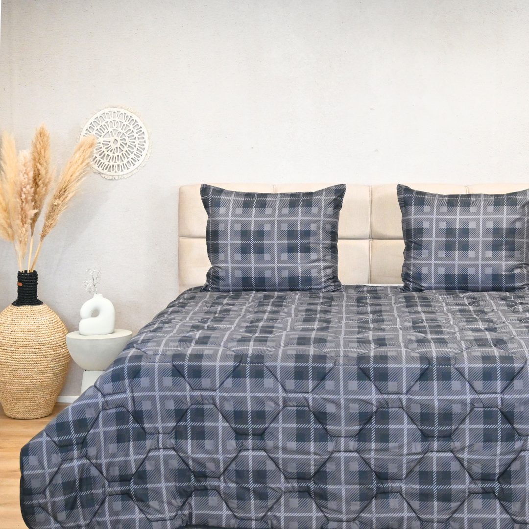 HappyDuvet Grey Tartan - All season Coverless duvet