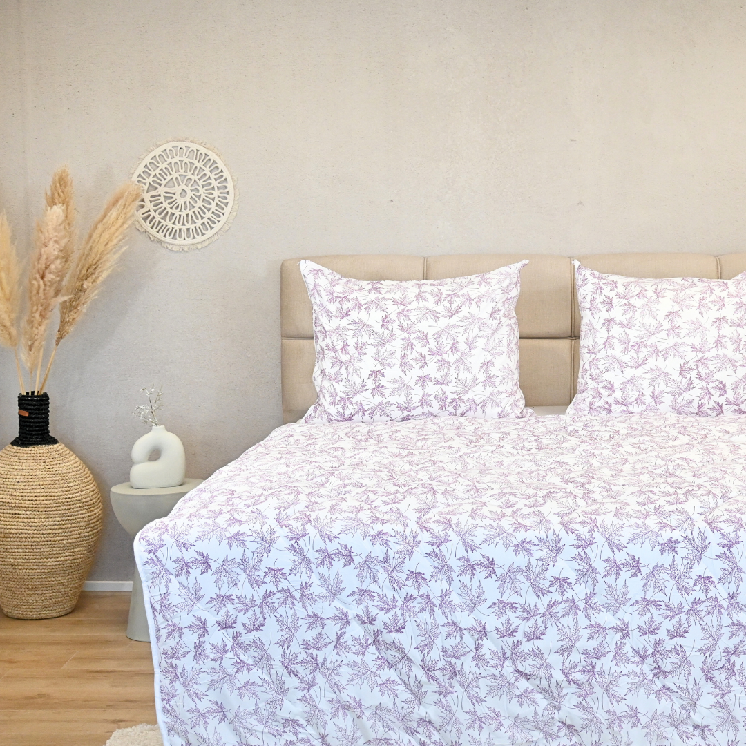 HappyDuvet Violet Leaves - All season Coverless duvet