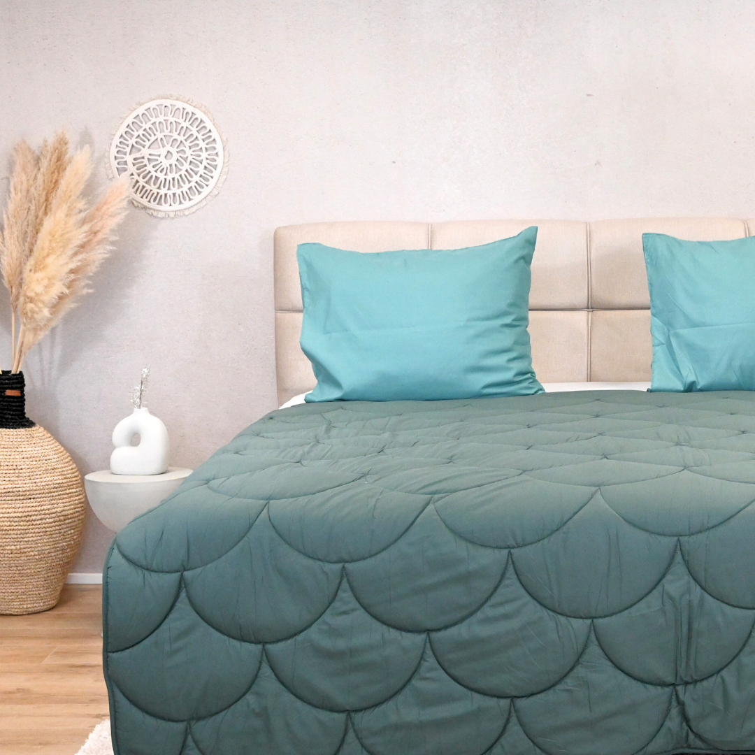 HappyDuvet - Velvet - Dark Green - All season Coverless duvet