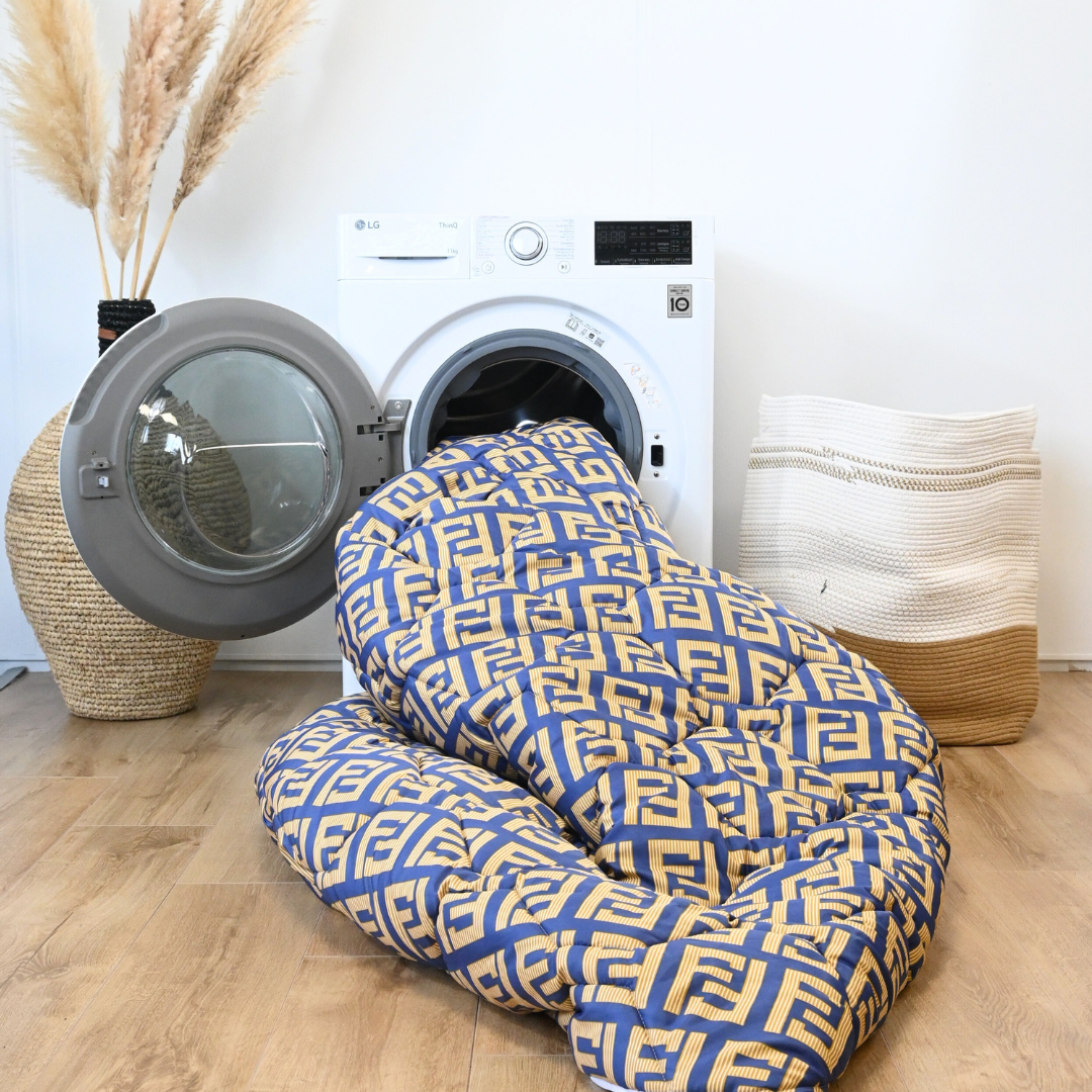 HappyDuvet Fancy Squares - Satin Look - All season Coverless duvet