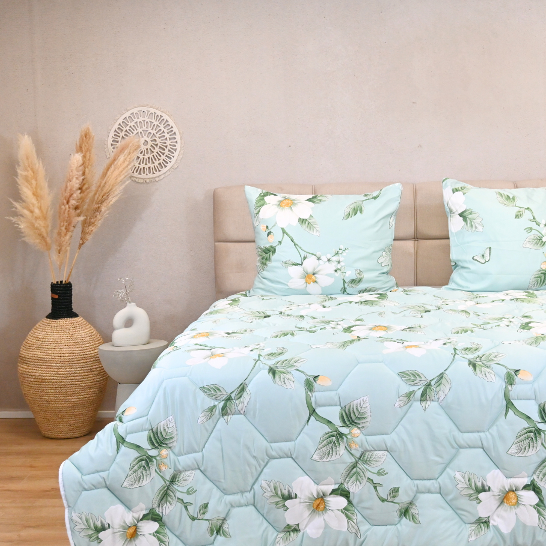 HappyDuvet Happy Flowers - Satin Look - All season Coverless duvet