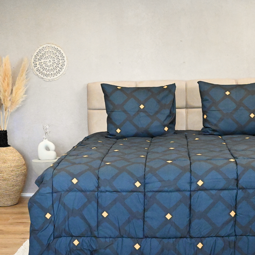 HappyDuvet Blue Mosaic - All season Coverless duvet