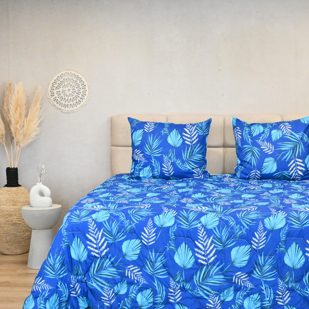 HappyDuvet Blue Leaves - All season Coverless duvet