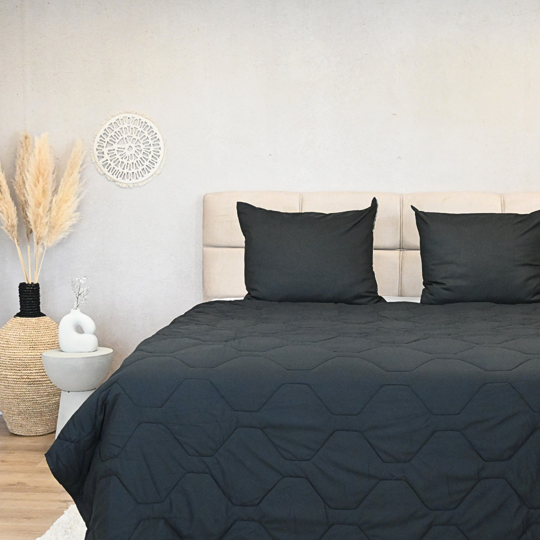 HappyDuvet Black - All season Coverless duvet